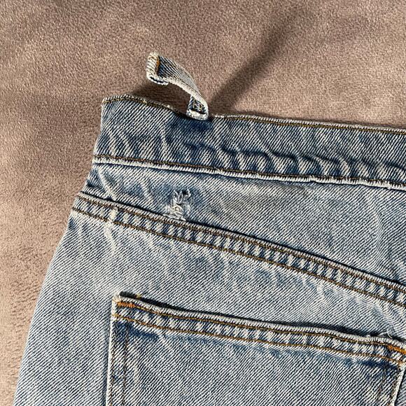 90’s Levi’s 550 Relaxed Fit Light Wash Denim Jeans - Picture 10 of 12